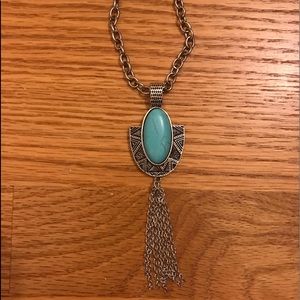 Women’s turquoise pendant necklace